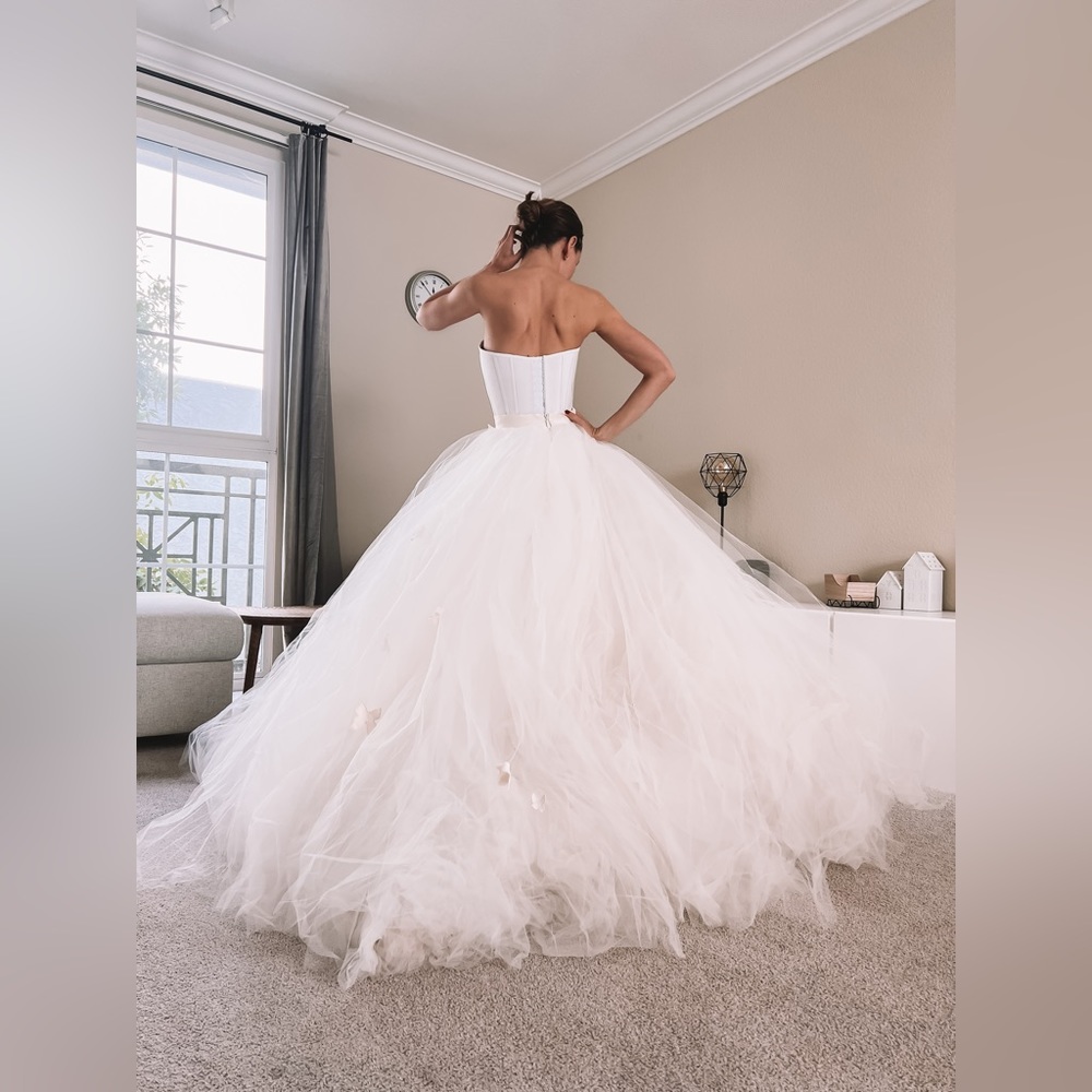 Monique Lhuillier Wedding Skirt And Two Custom Made Corsets
